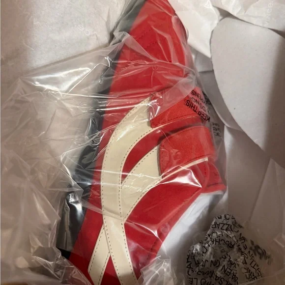 Vince Sonic Suede Trainers - Picture 4 of 5